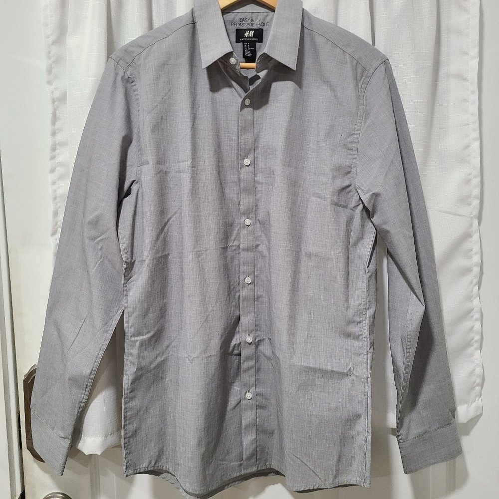 Gray H&M slim fit Size M Easy Iron